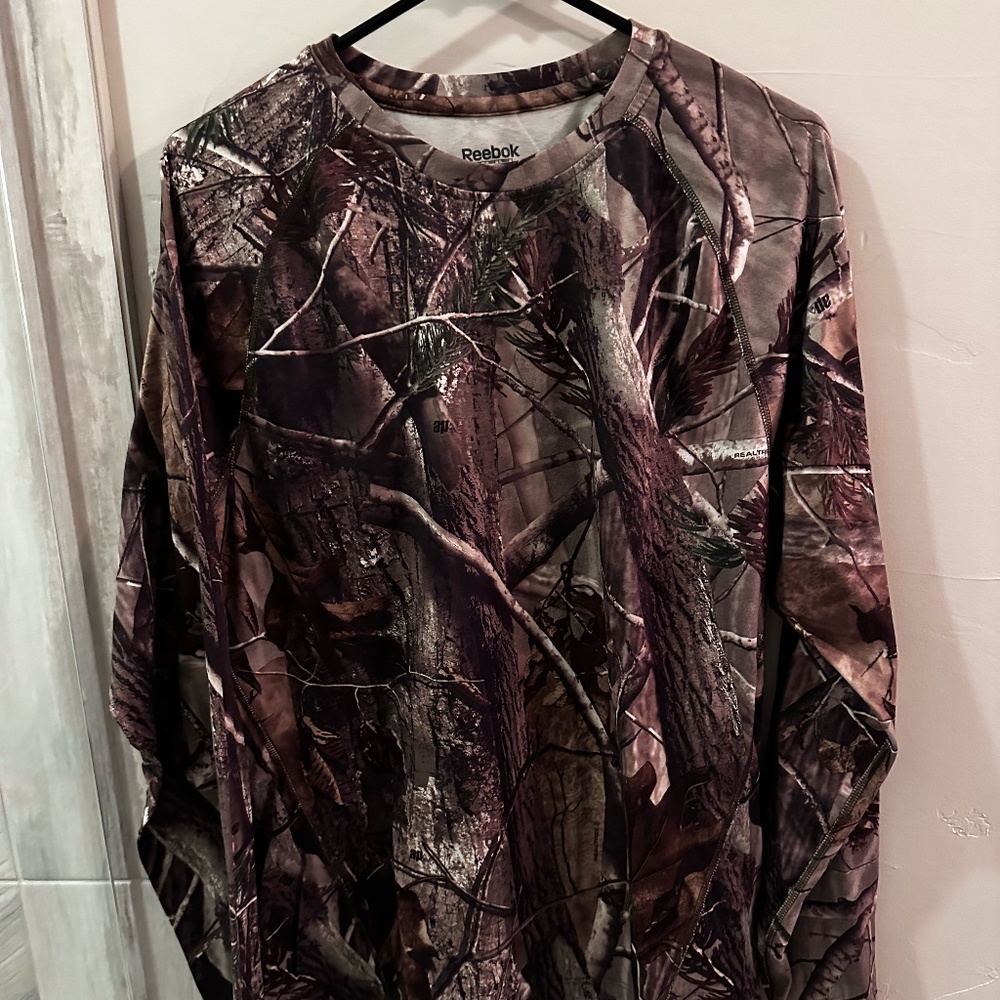 Mens Reebok Camo shirt